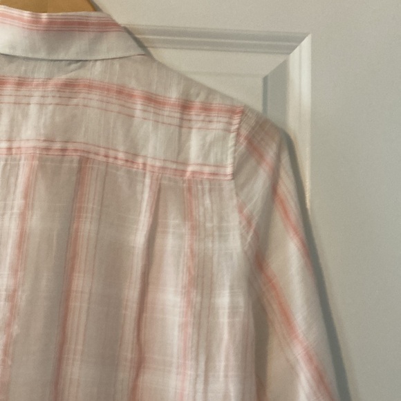 White House Black Market size 4 button down shirt long sleeves lightweight - Picture 8 of 11